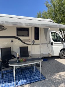 Nabízíme k prodeji obytný automobil Laika Ecovip 329 / 2.3 JTD (150 k) / 2018 / 
