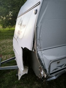 Karavan na pevné stání 